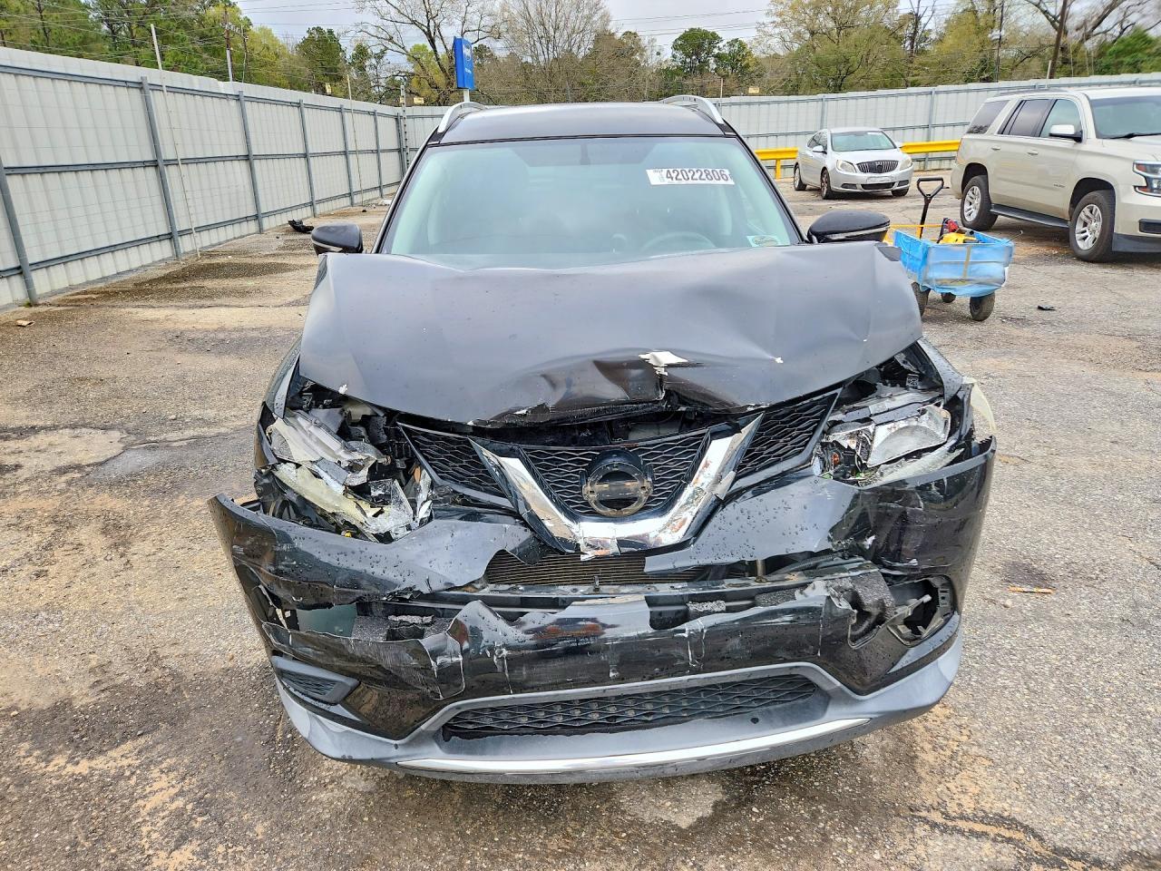 2015 NISSAN ROGUE