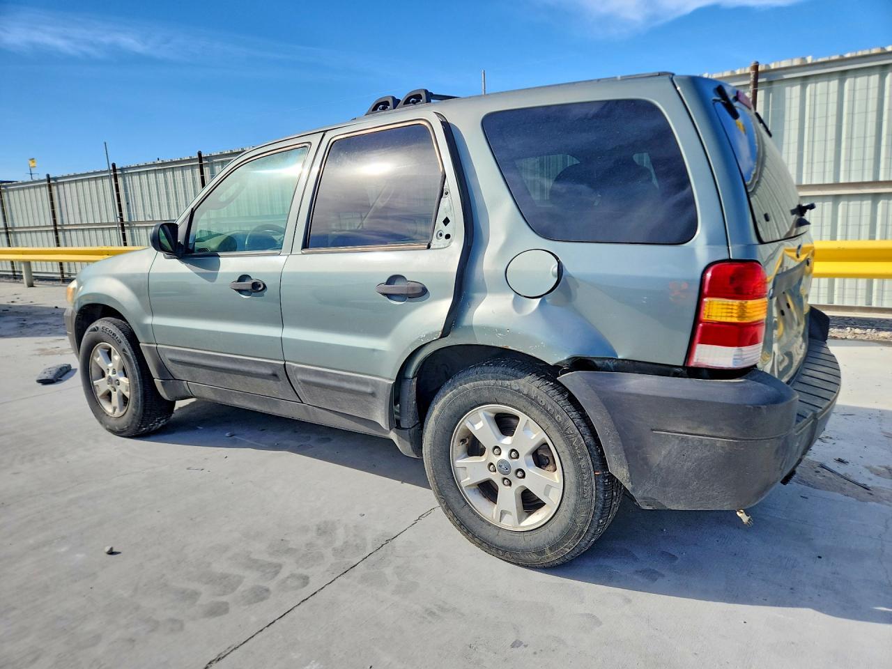 2006 FORD ESCAPE