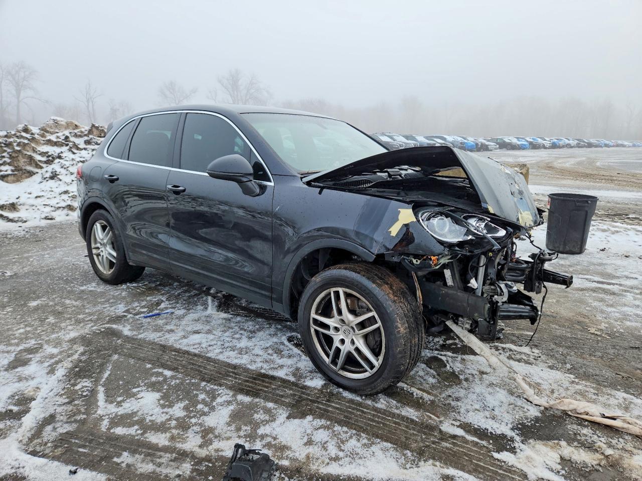 2016 PORSCHE CAYENNE
