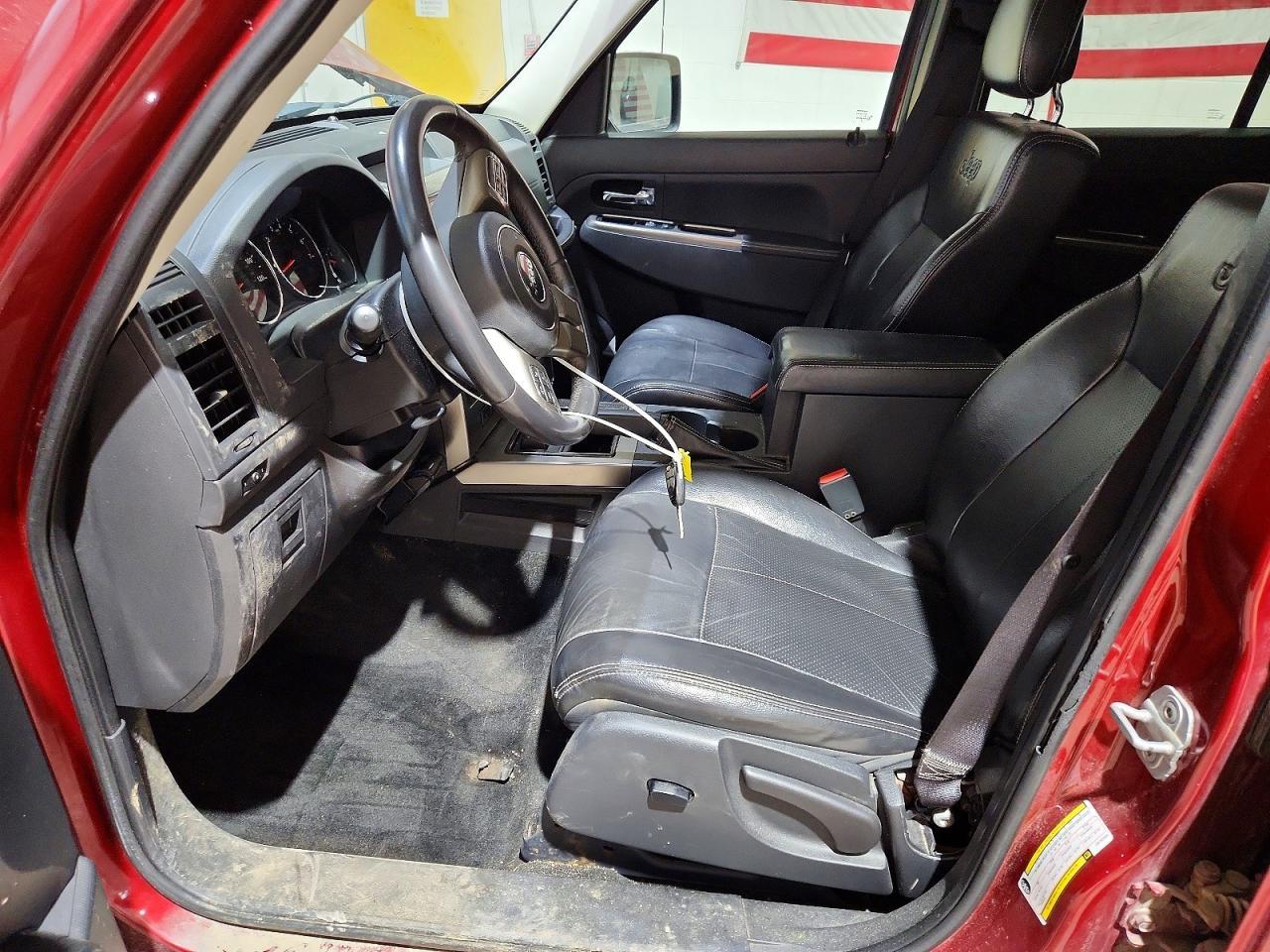 2012 JEEP Liberty