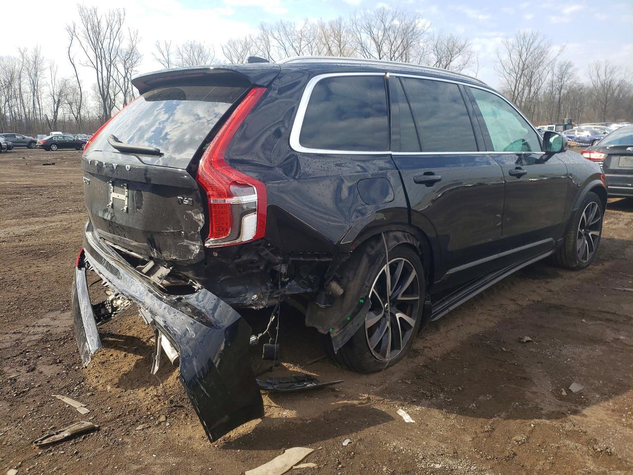2021 VOLVO XC90