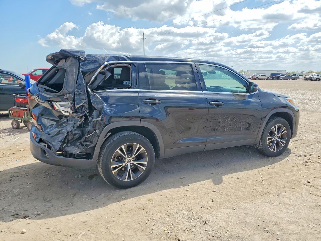 2019 TOYOTA HIGHLANDER