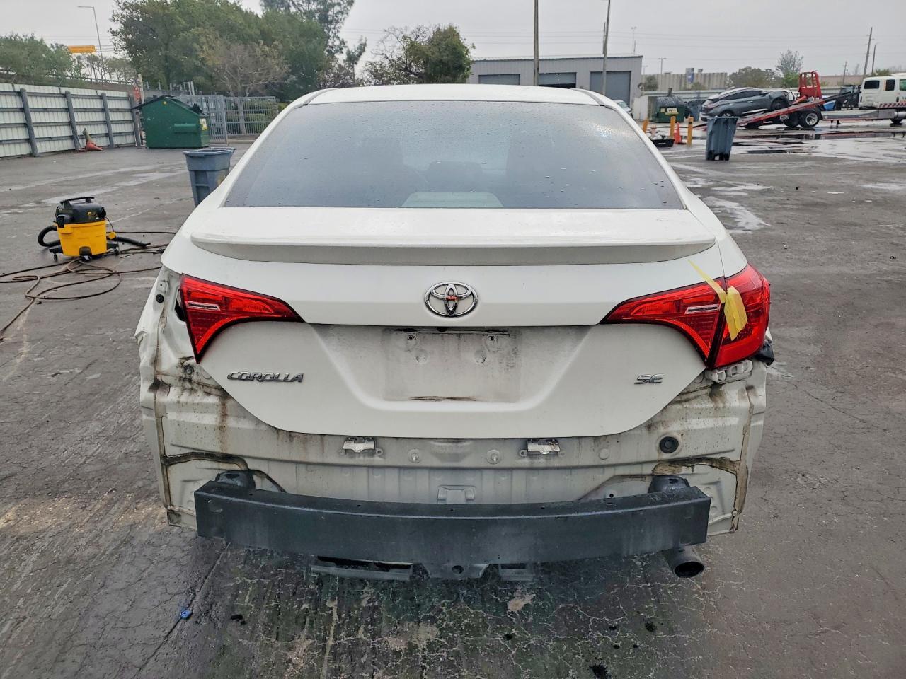 2017 TOYOTA COROLLA