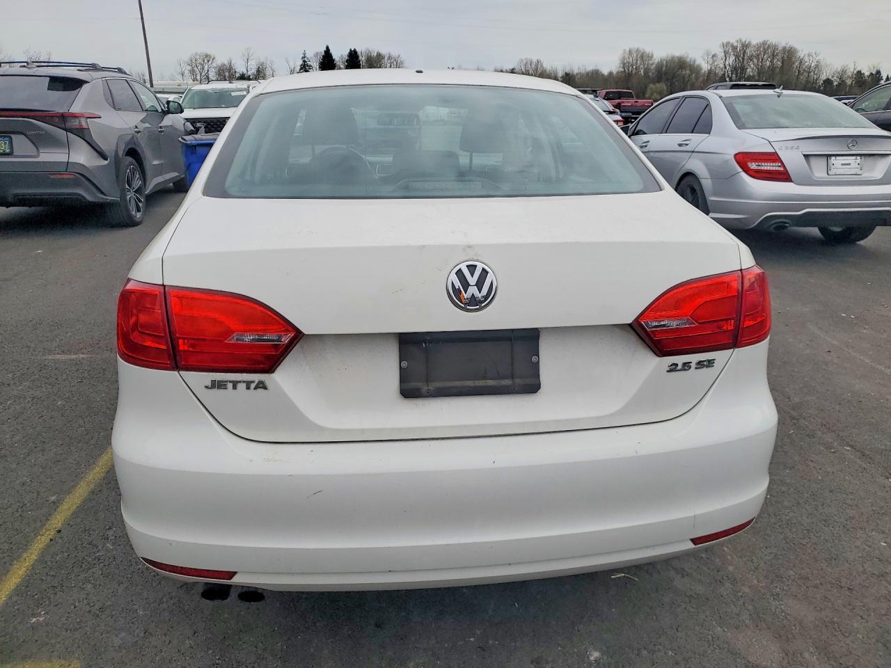 2011 VOLKSWAGEN JETTA