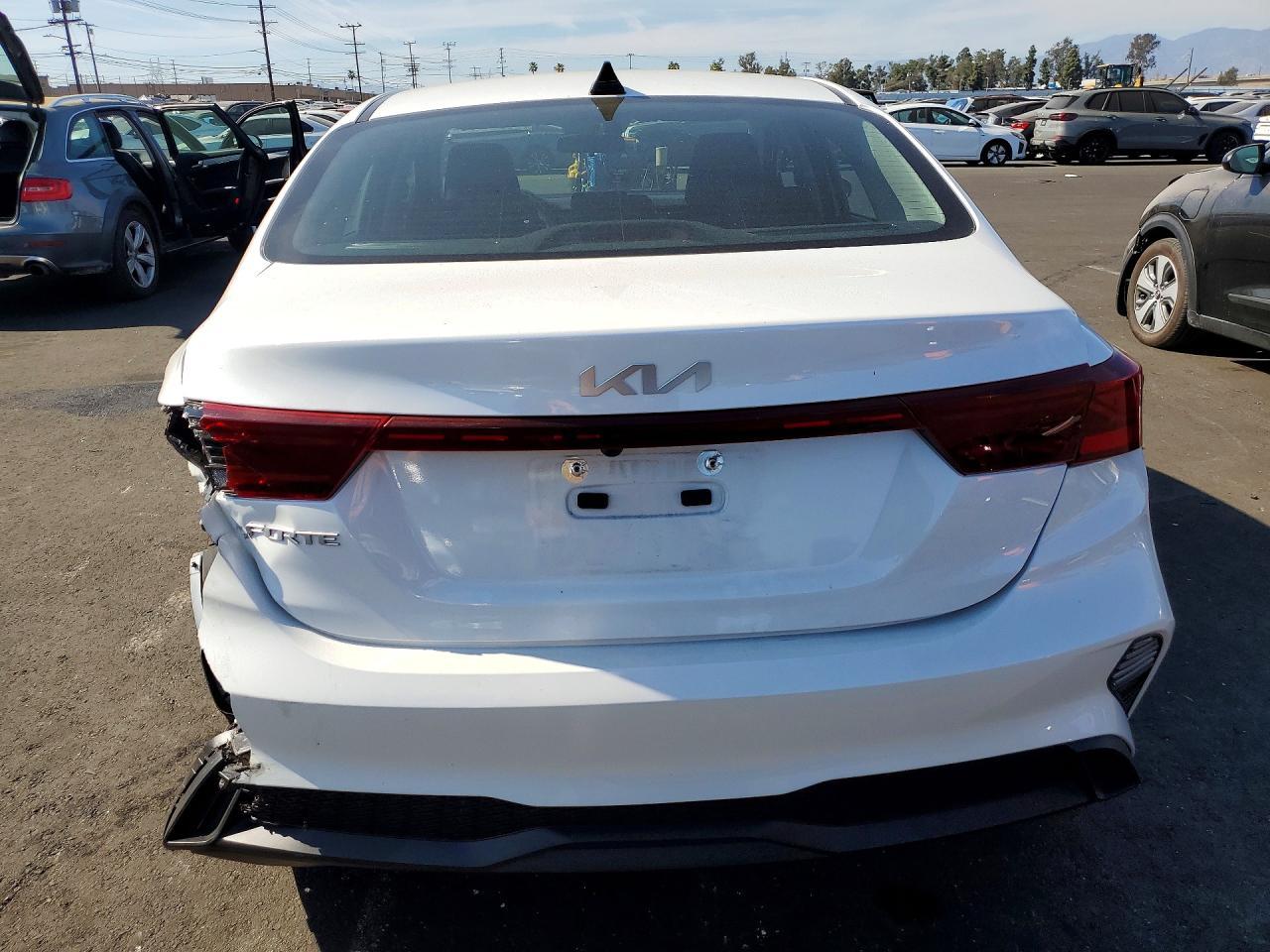 2023 KIA FORTE