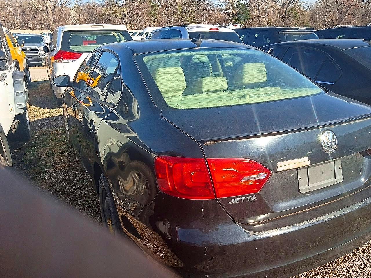 2011 VOLKSWAGEN JETTA