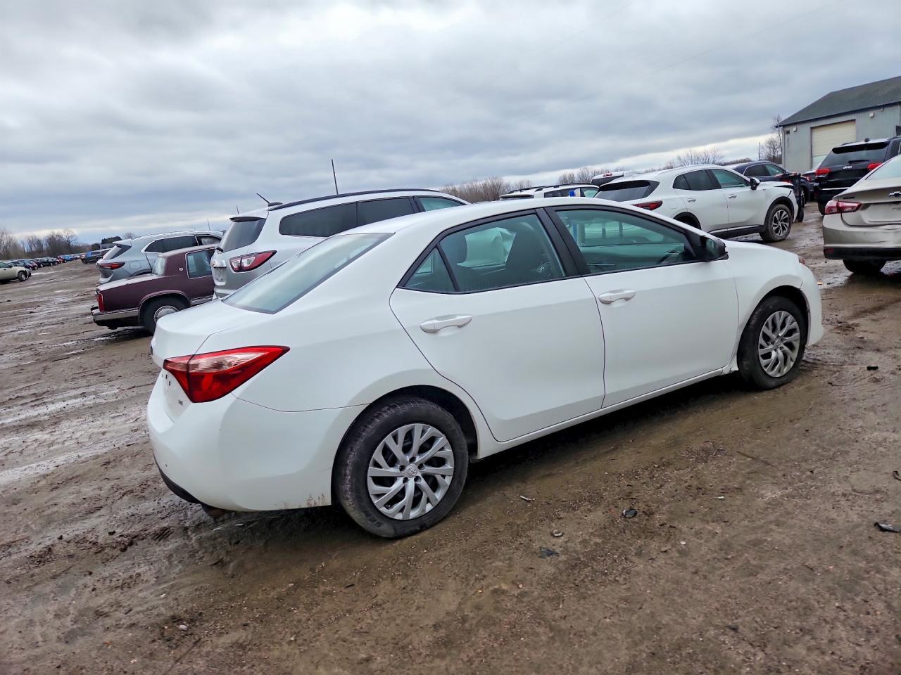 2018 TOYOTA COROLLA