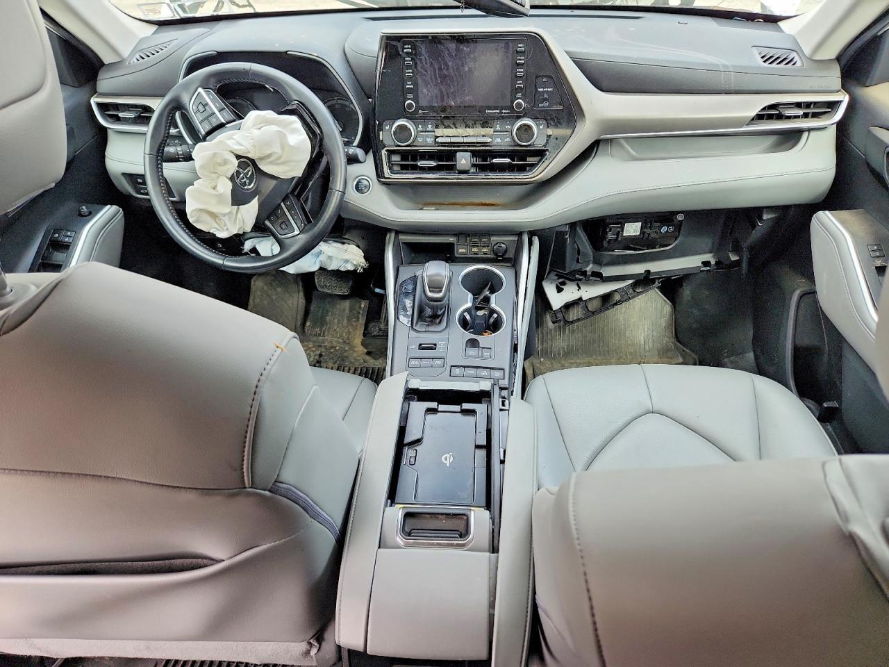 2020 TOYOTA HIGHLANDER