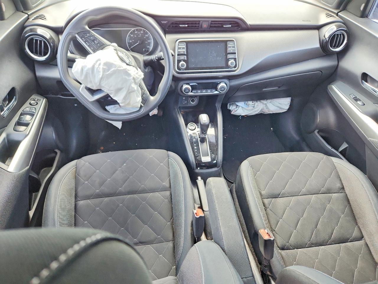 2020 NISSAN KICKS