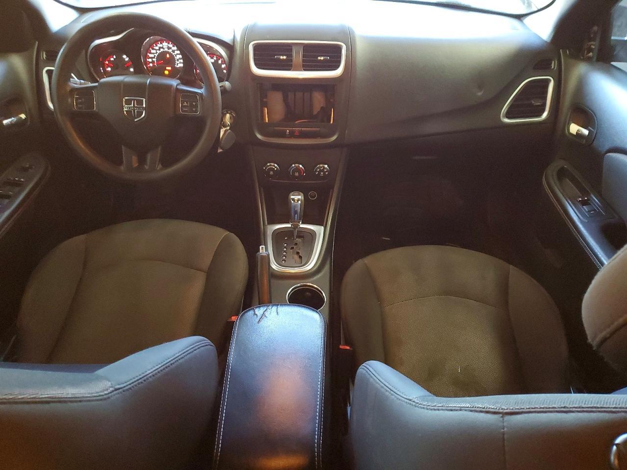 2013 DODGE Avenger