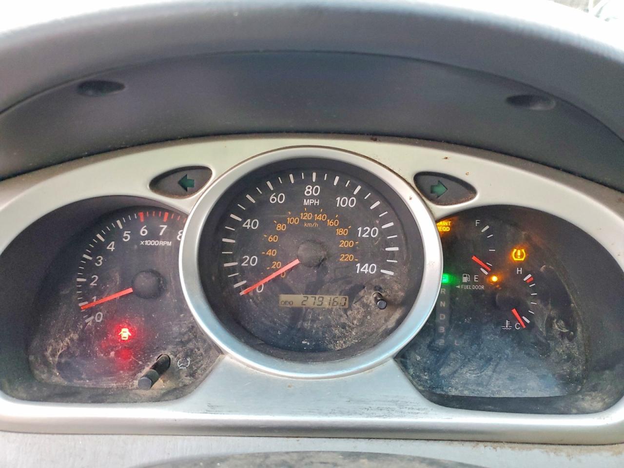 2004 TOYOTA HIGHLANDER
