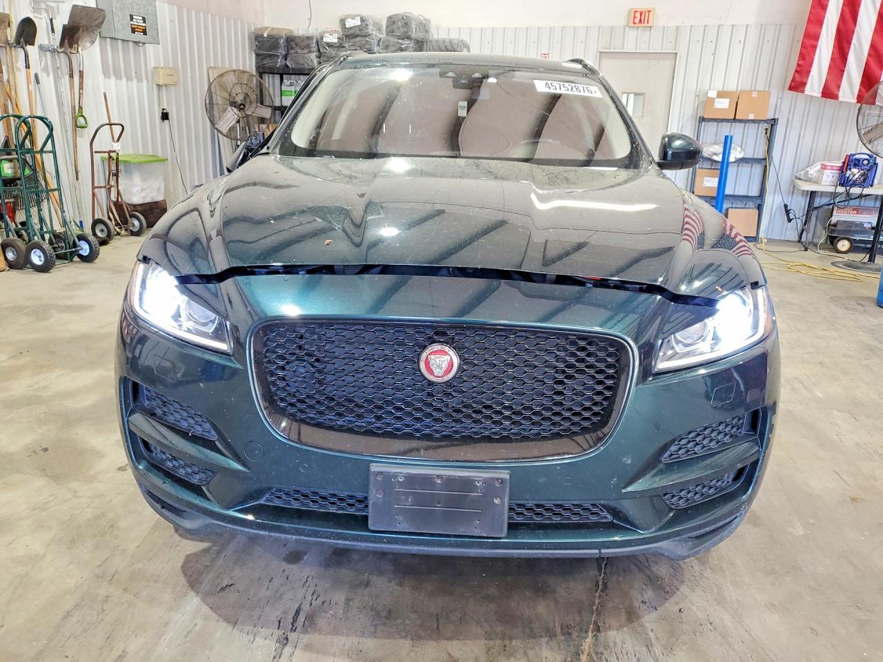2017 JAGUAR F-Pace
