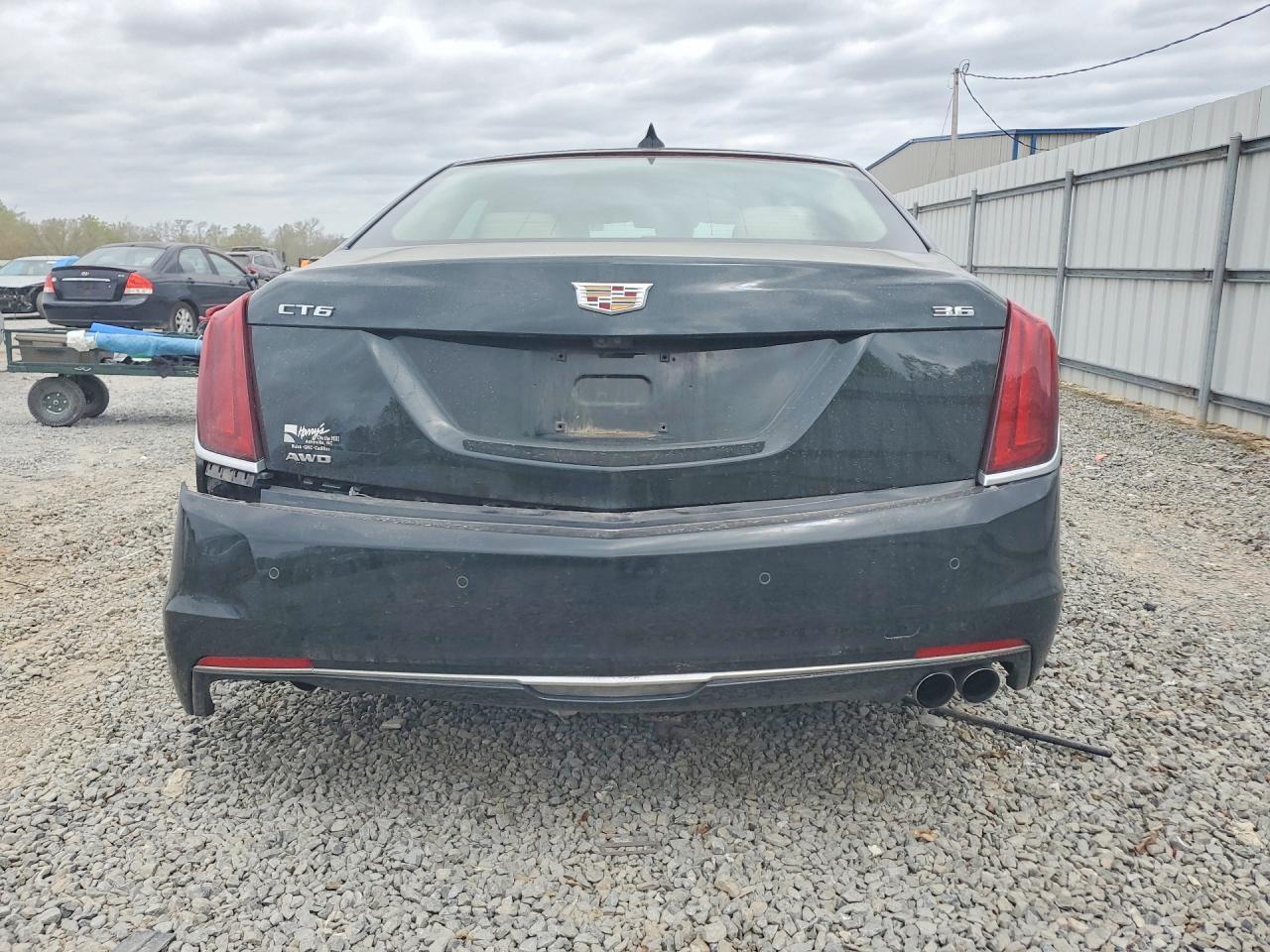 2017 CADILLAC CT6