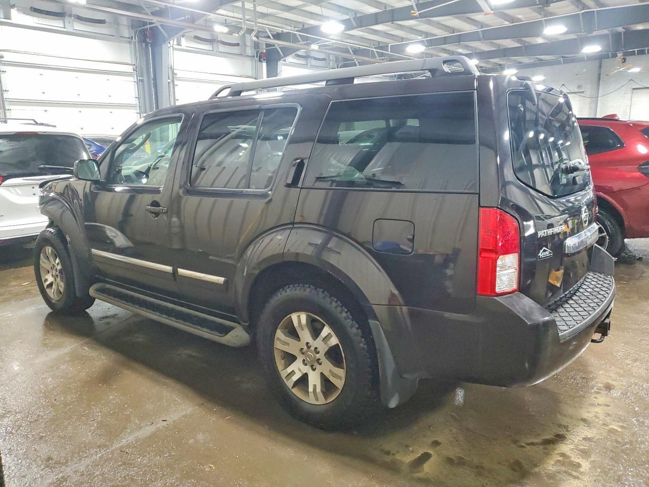 2012 NISSAN PATHFINDER