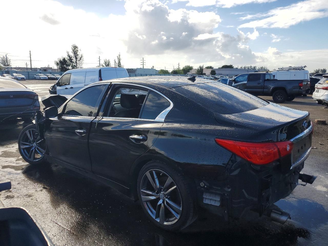 2017 INFINITI Q50
