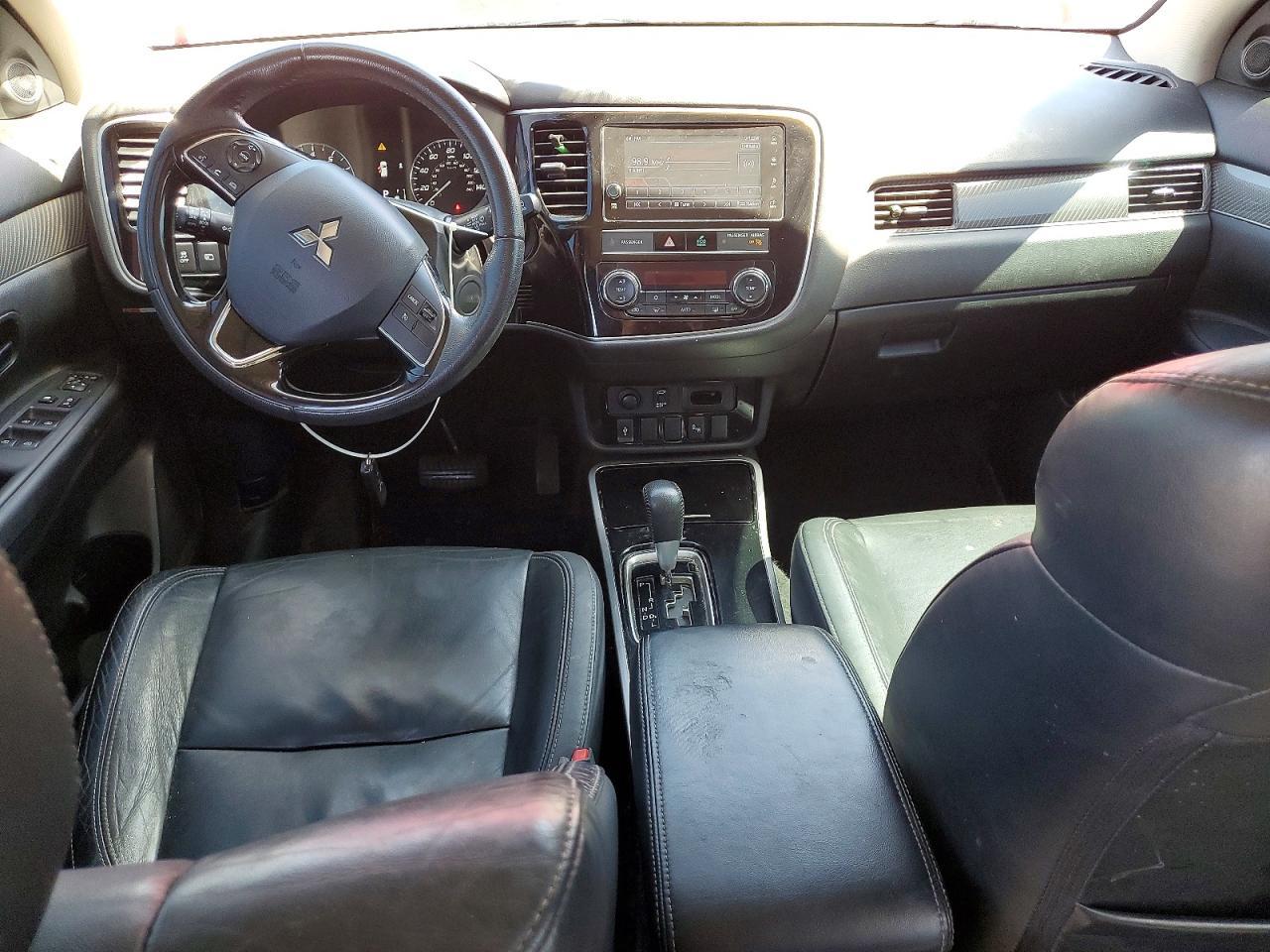 2019 MITSUBISHI outlander