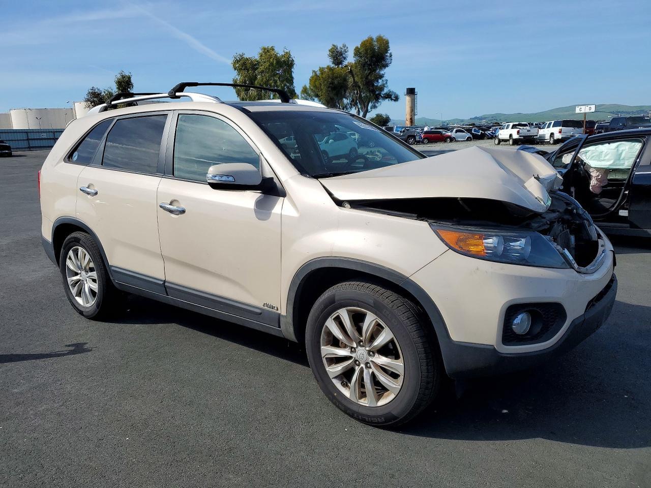 2011 KIA SORENTO