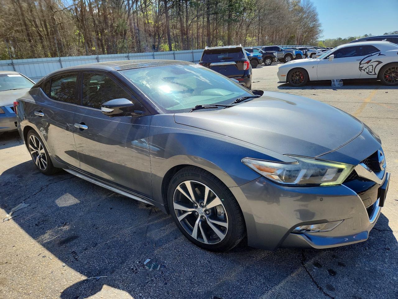 2017 NISSAN Maxima