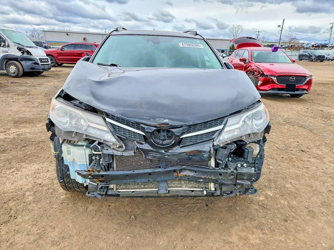 2015 TOYOTA RAV4