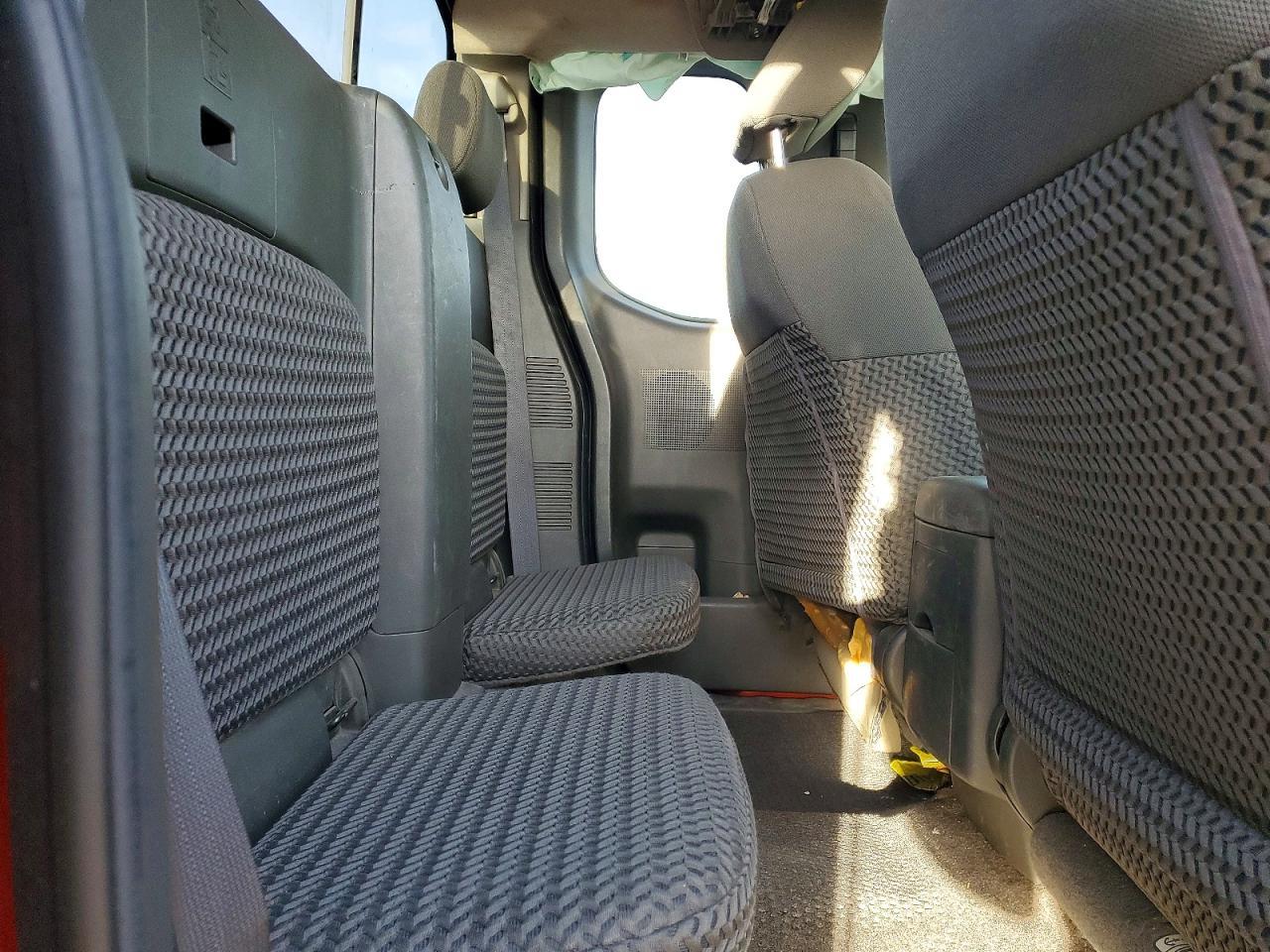 2017 NISSAN Frontier