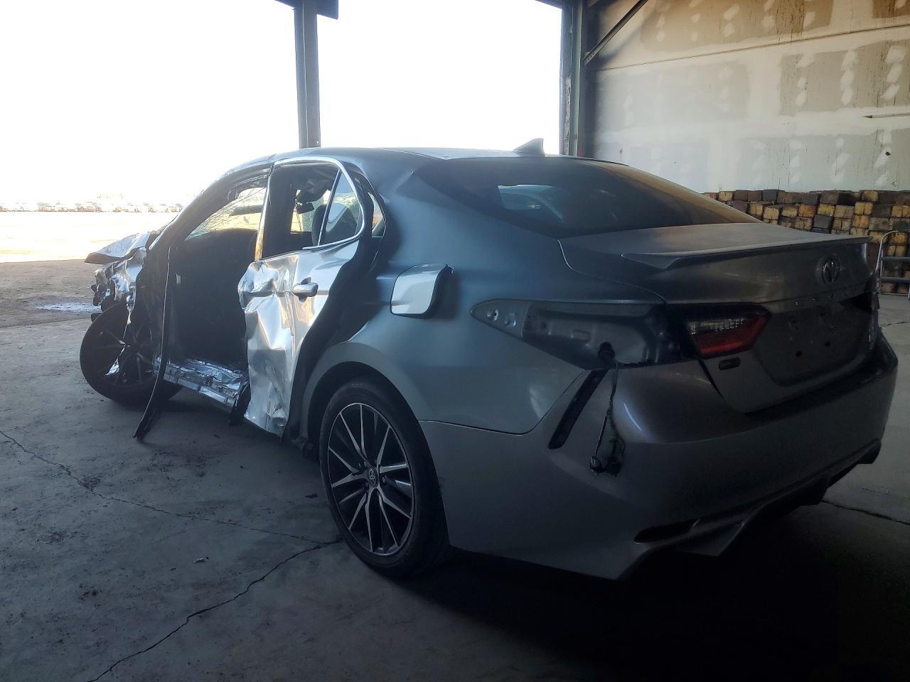 2022 TOYOTA CAMRY