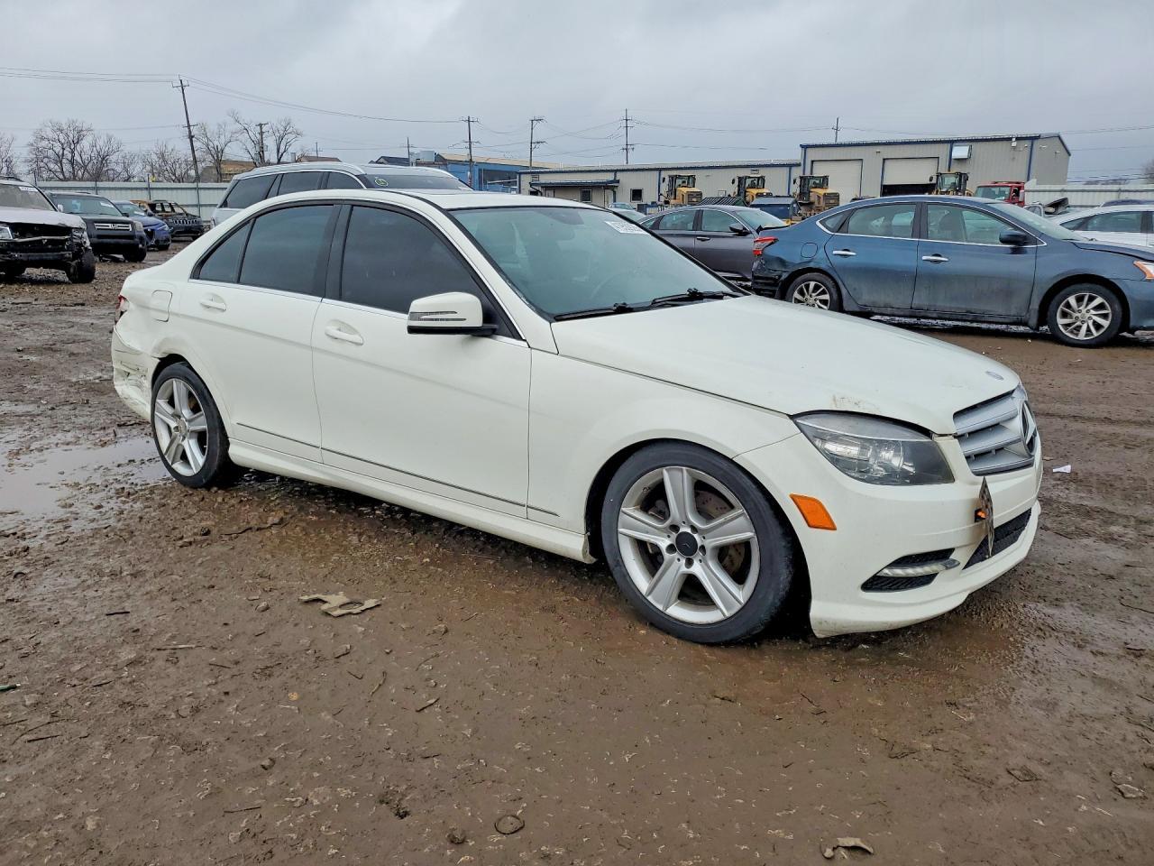 2011 MERCEDES-BENZ C-CLASS