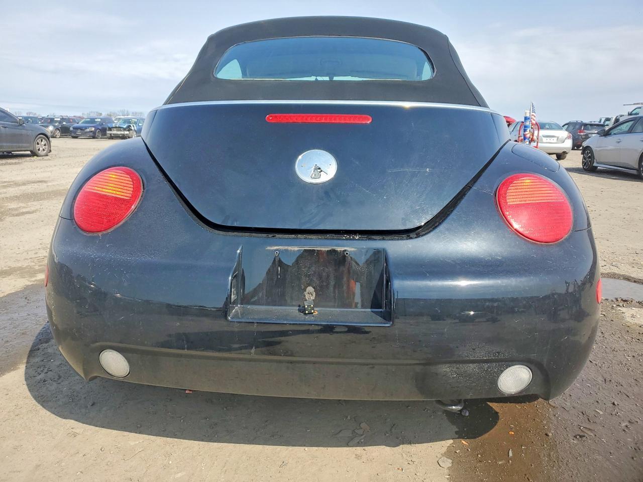 2003 VOLKSWAGEN Beetle