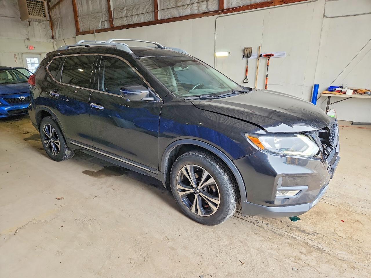 2018 NISSAN ROGUE