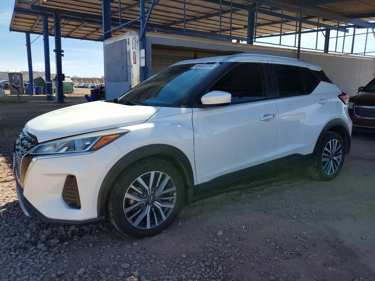 2023 NISSAN KICKS