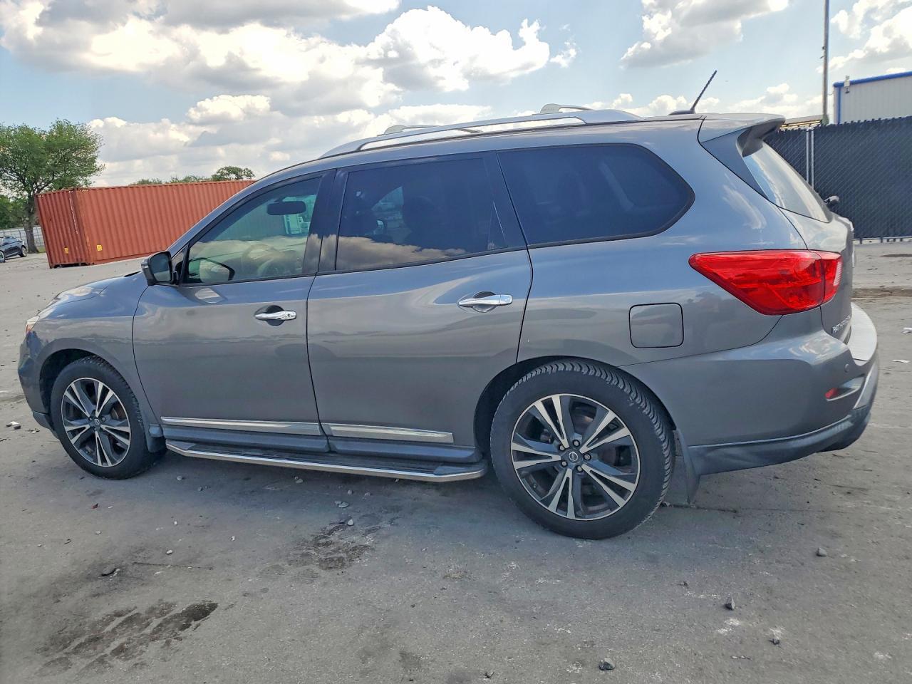 2018 NISSAN PATHFINDER