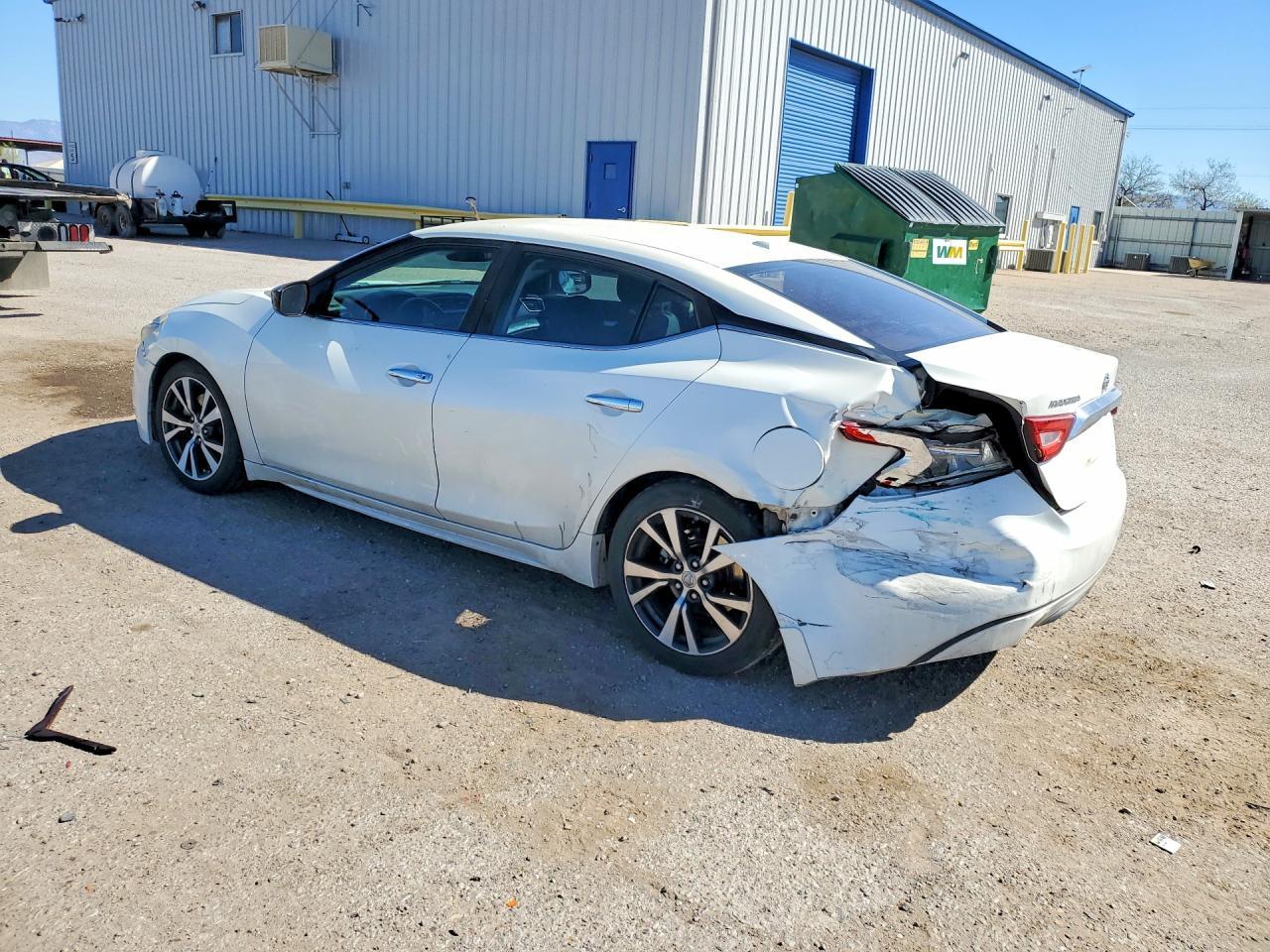2017 NISSAN Maxima