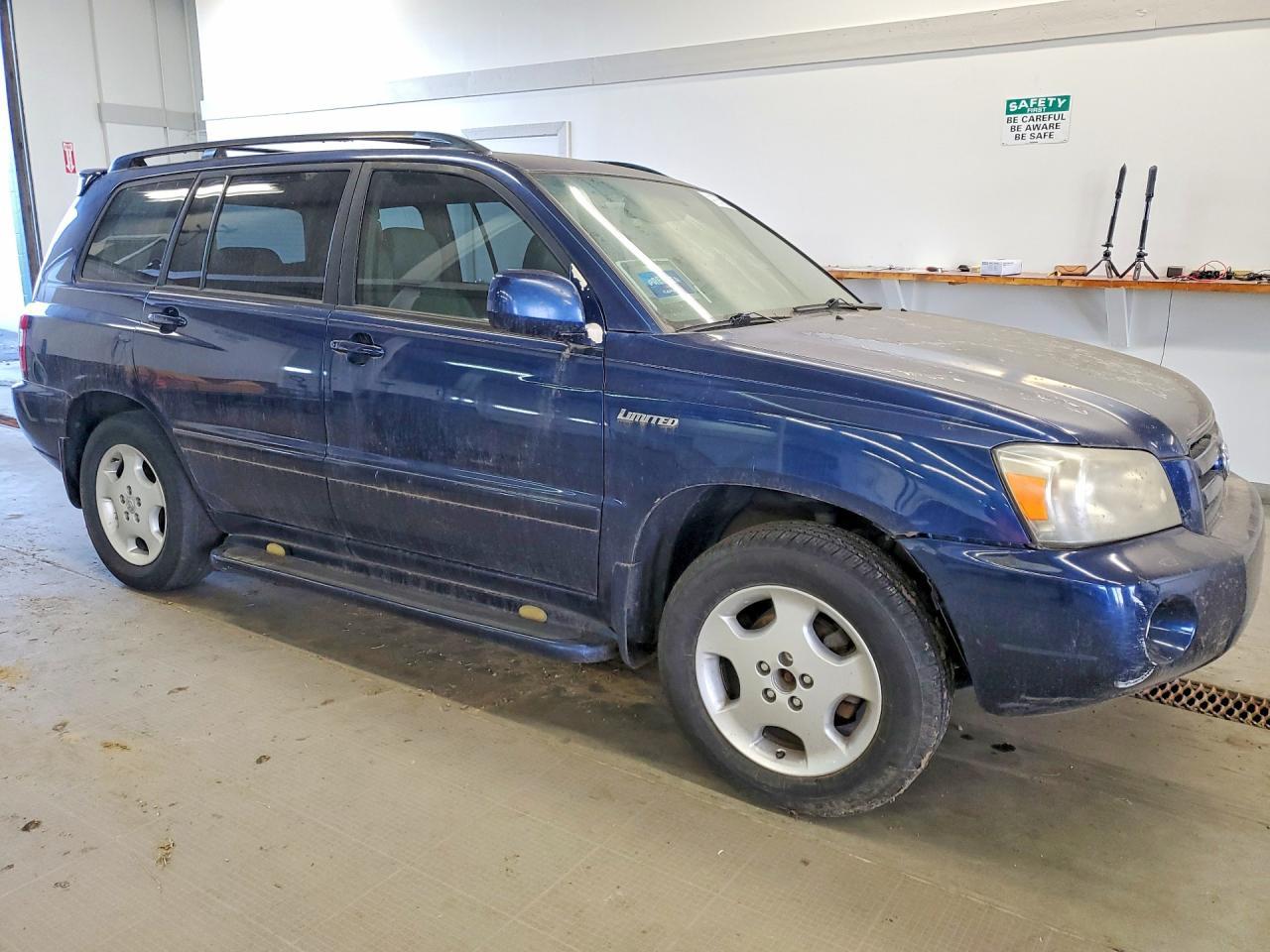 2005 TOYOTA HIGHLANDER