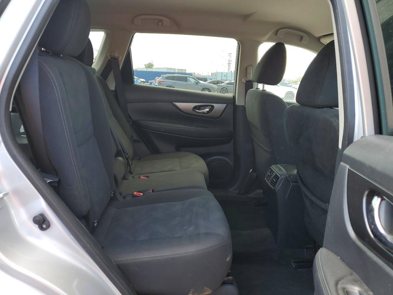 2016 NISSAN ROGUE