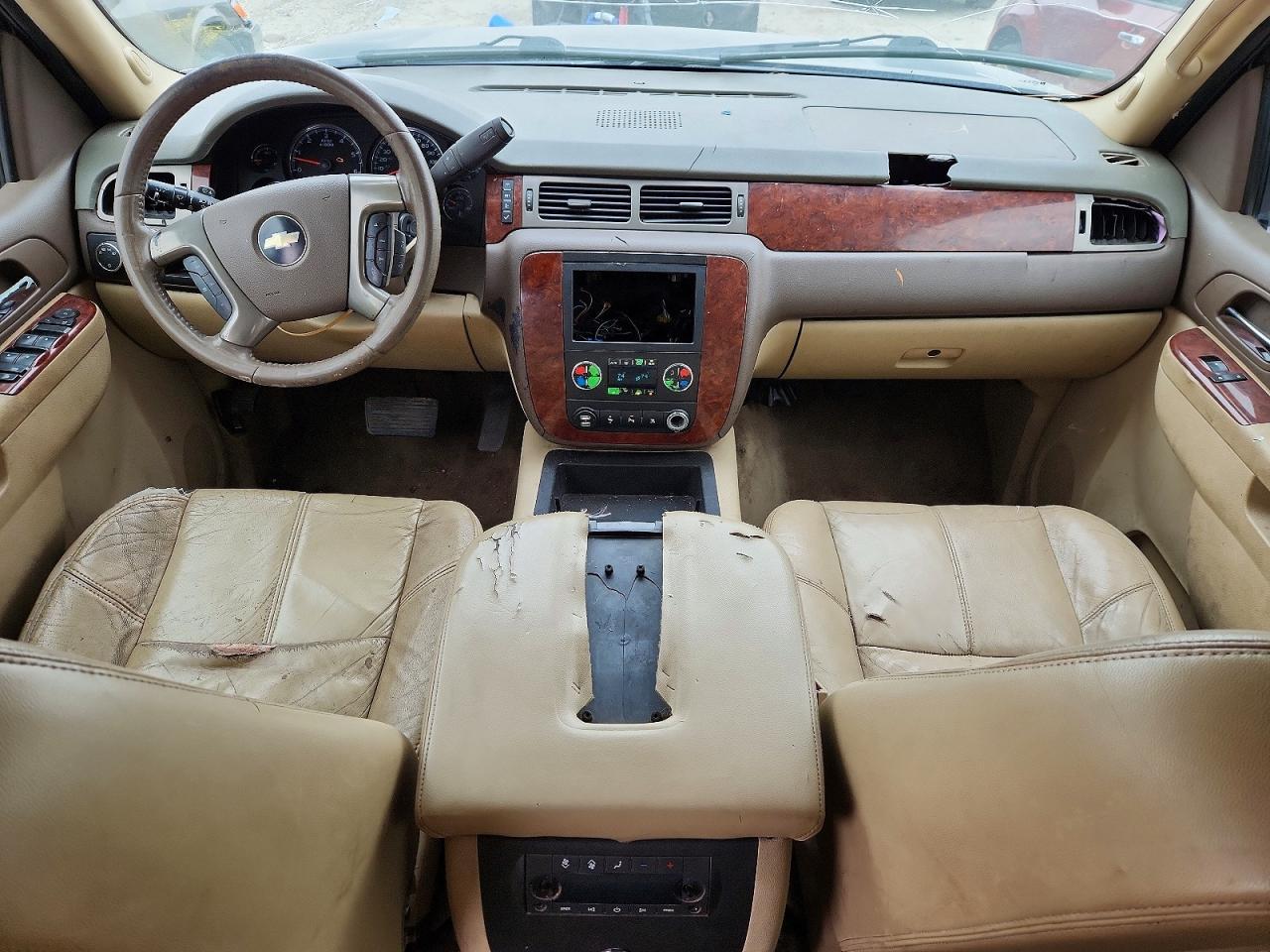 2010 CHEVROLET Tahoe