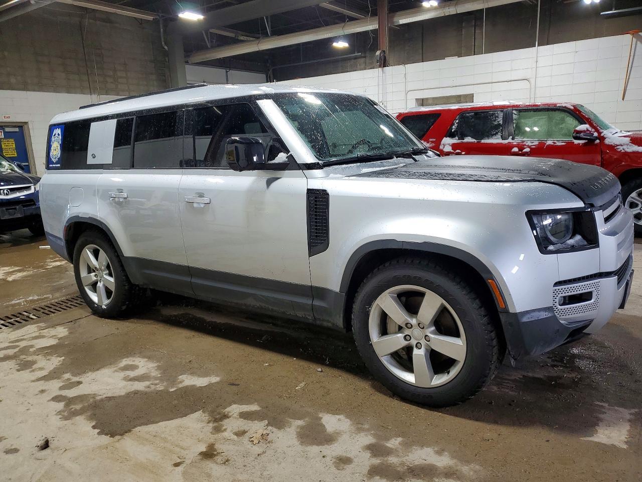 2023 LAND ROVER Defender