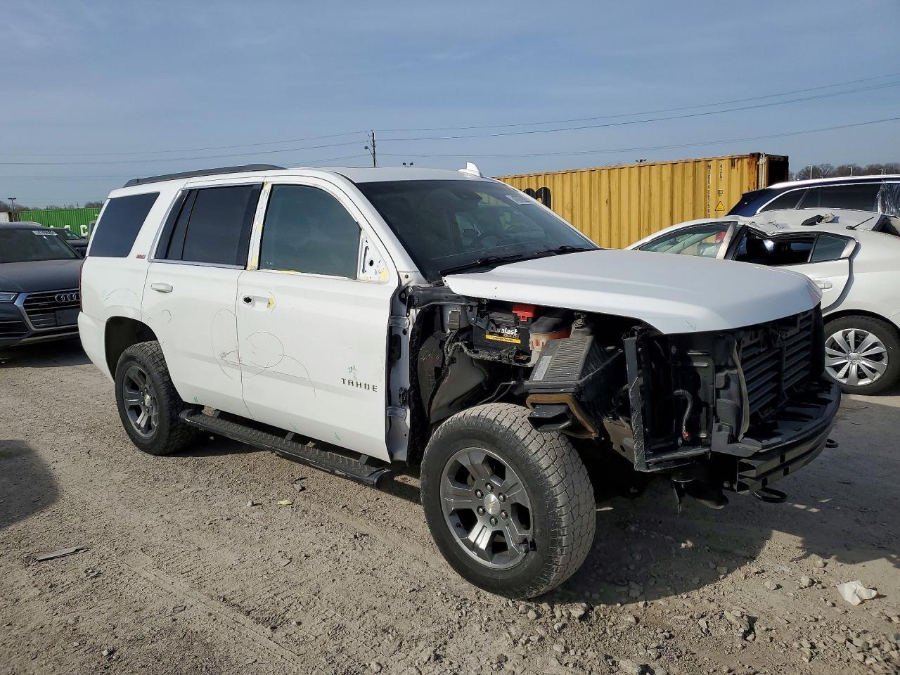 2017 CHEVROLET Tahoe