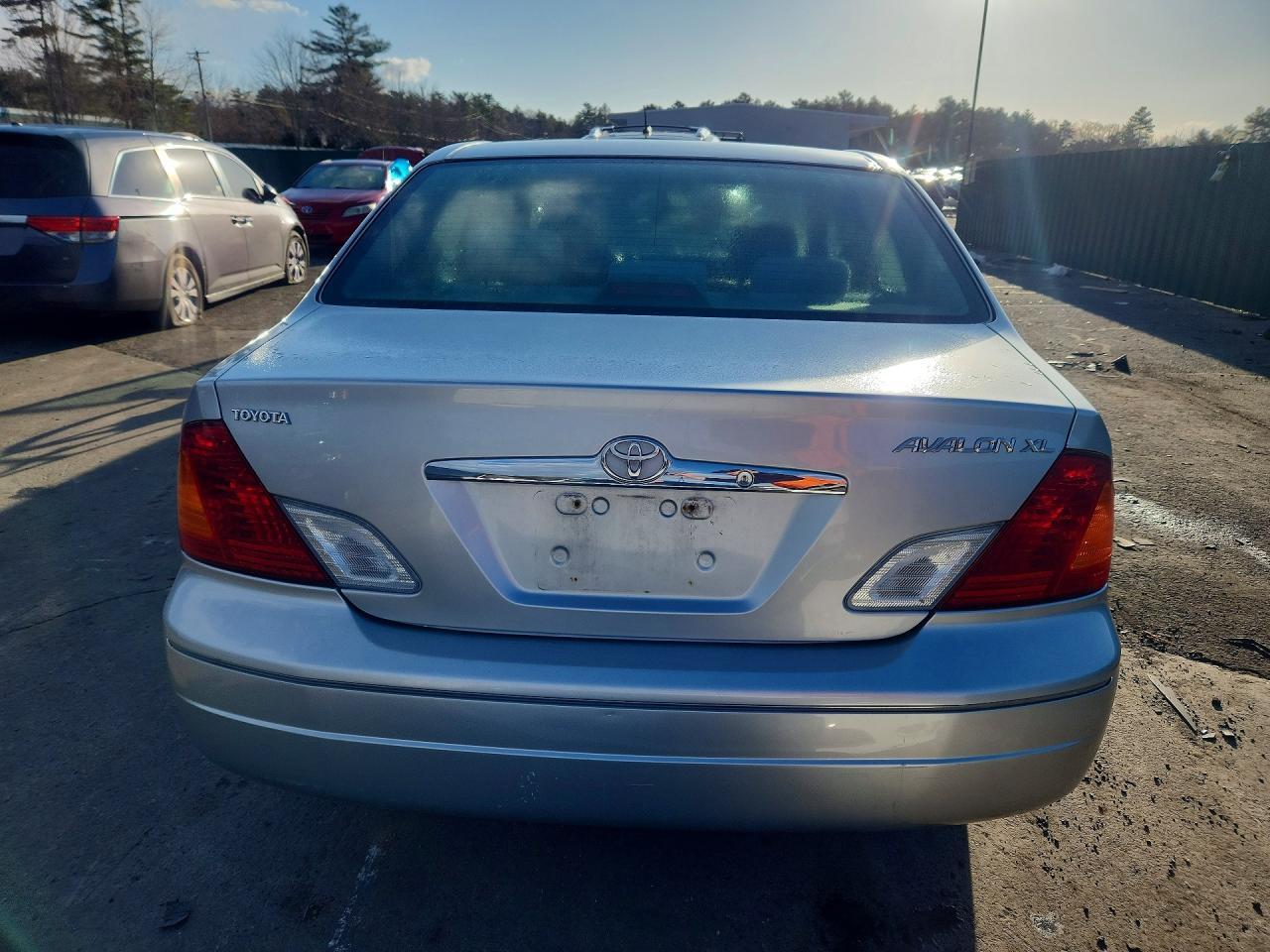 2000 TOYOTA Avalon