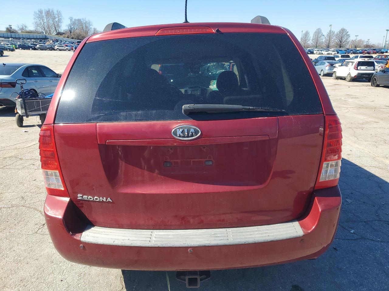 2011 KIA SEDONA