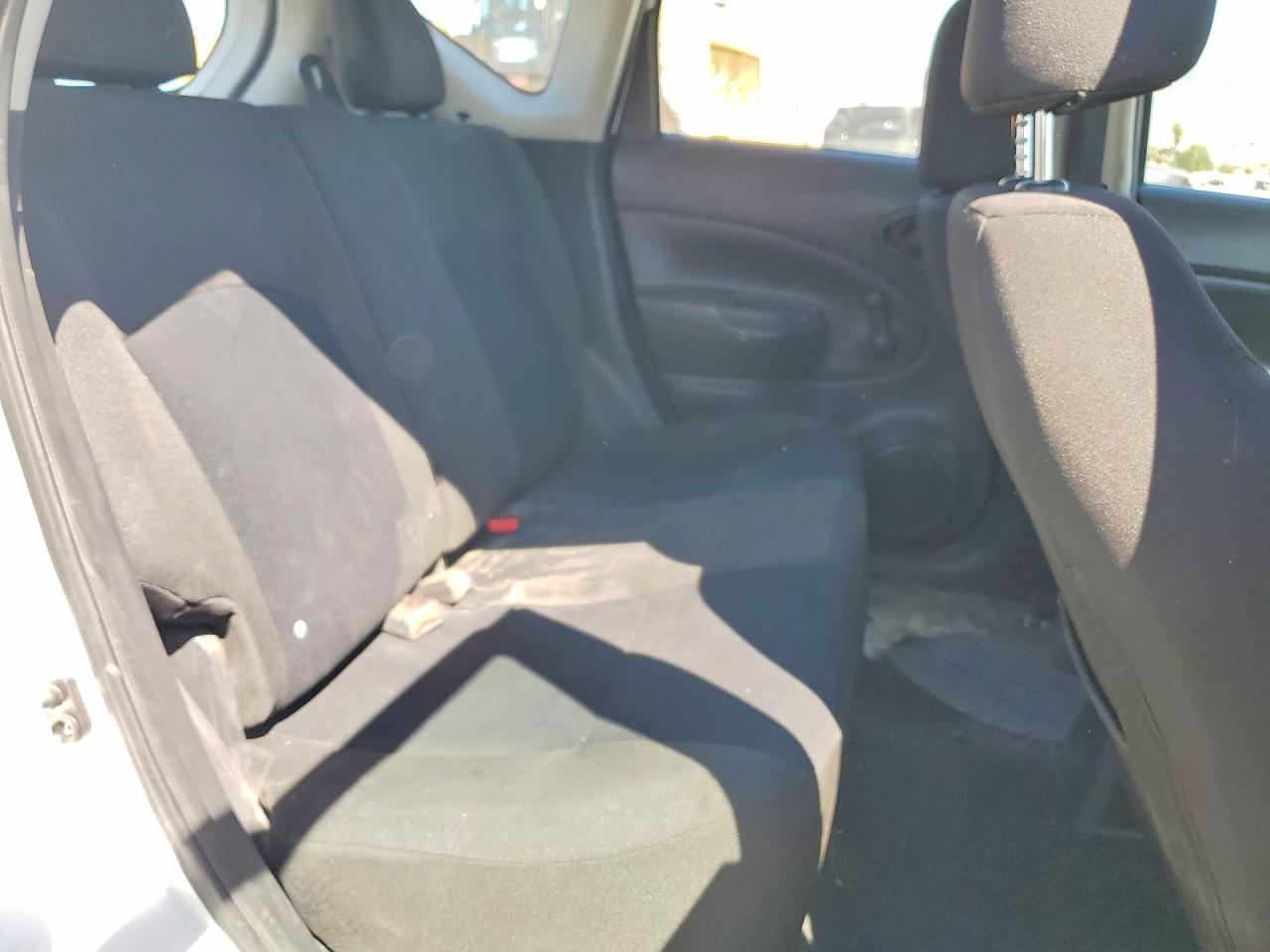 2016 NISSAN Versa Note
