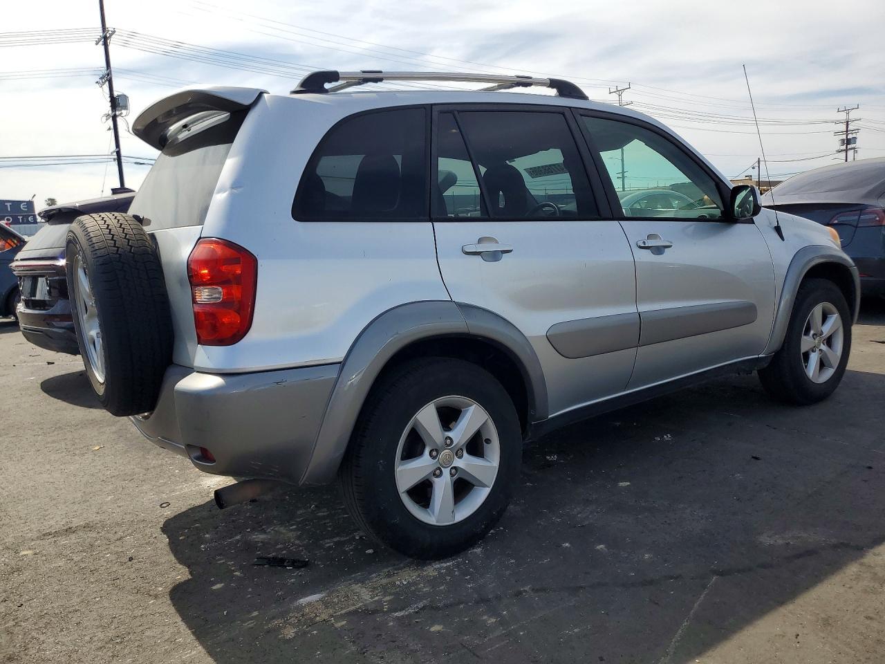 2005 TOYOTA RAV4