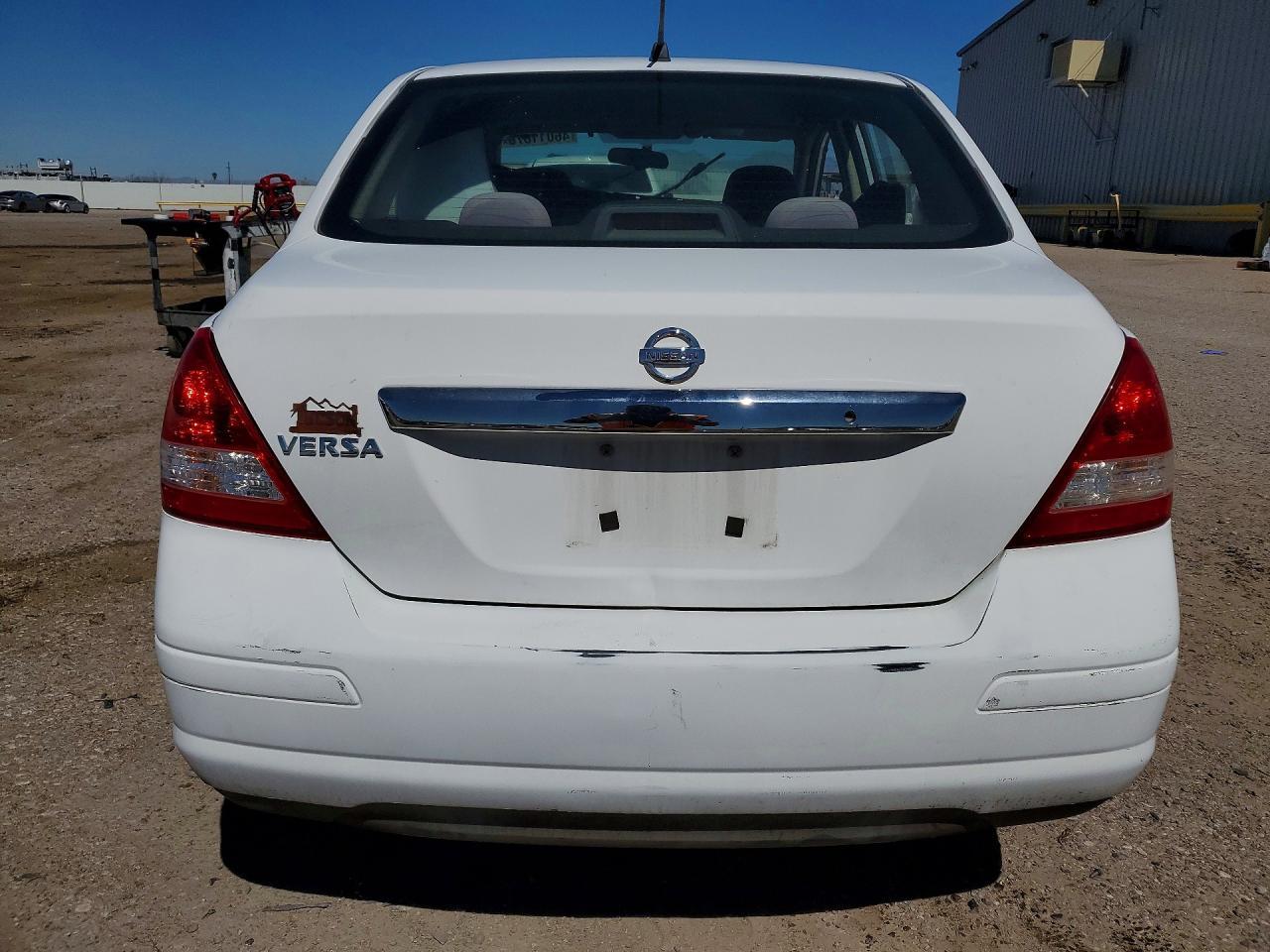 2008 NISSAN VERSA