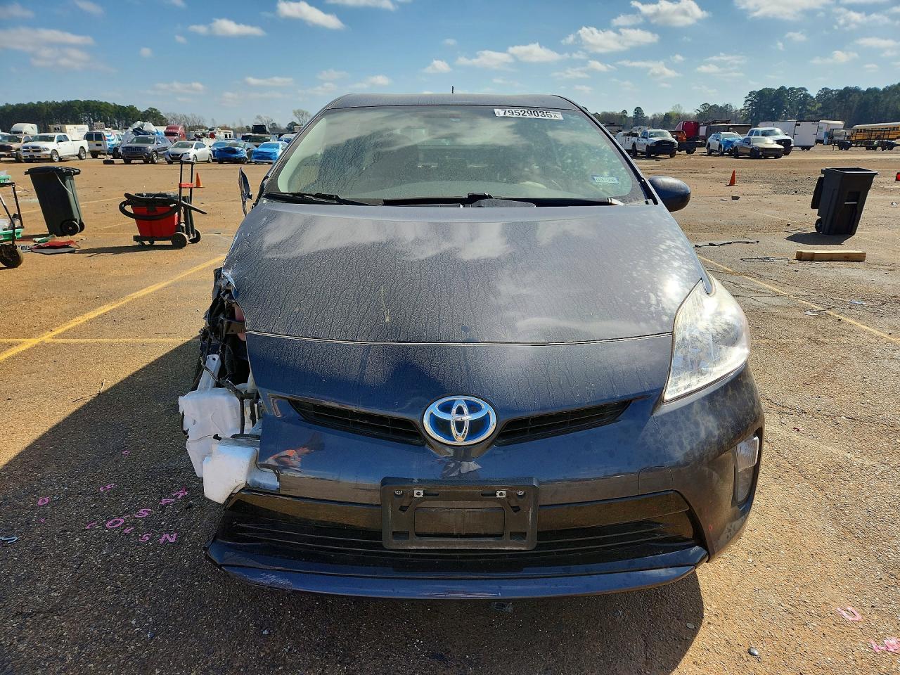 2015 TOYOTA PRIUS