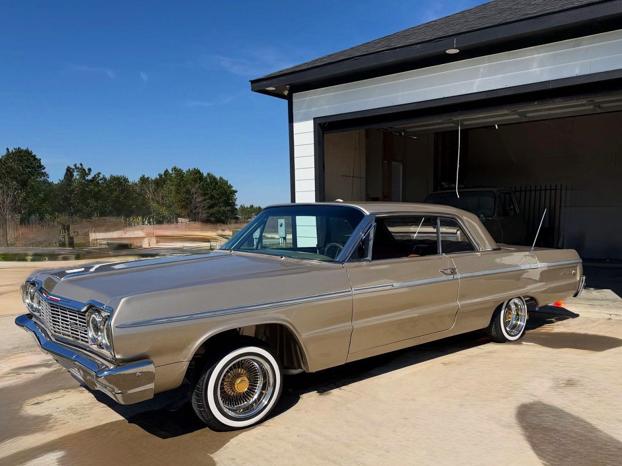 1964 CHEVROLET IMPALA