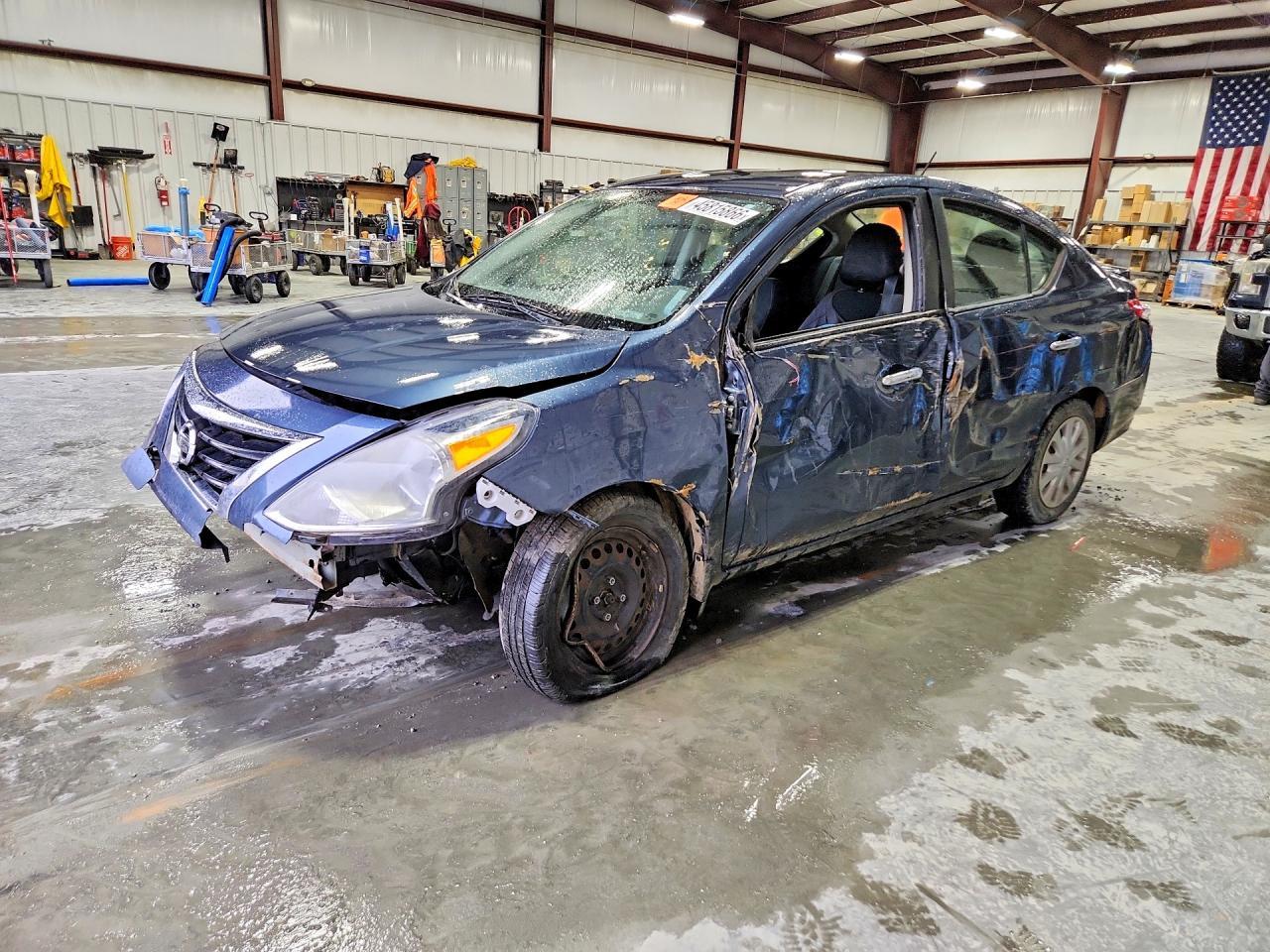 2015 NISSAN VERSA