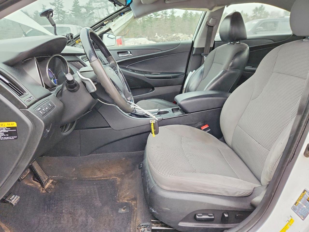 2012 HYUNDAI SONATA
