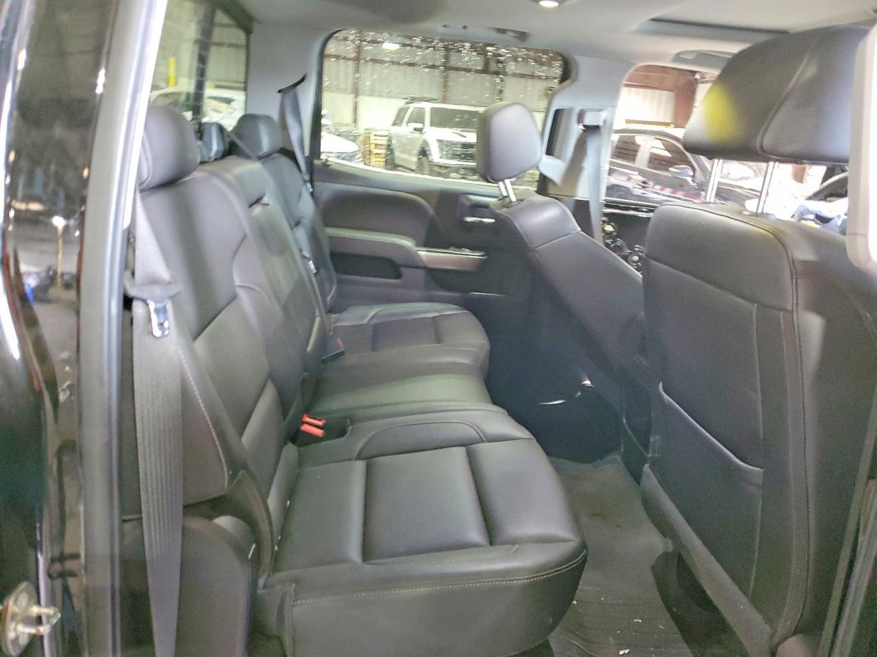 2018 CHEVROLET Silverado