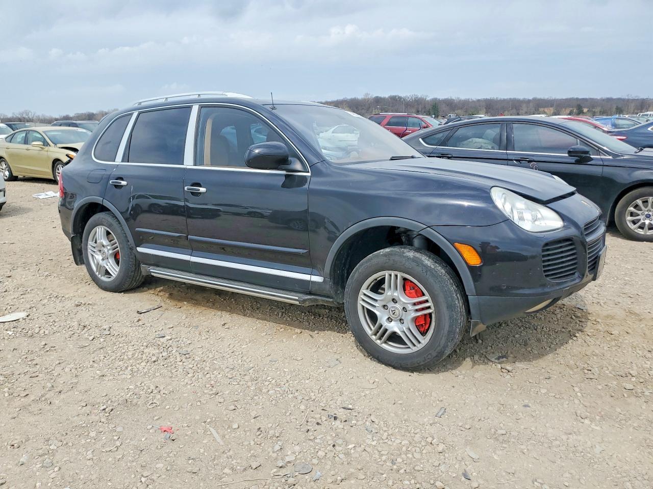 2004 PORSCHE CAYENNE