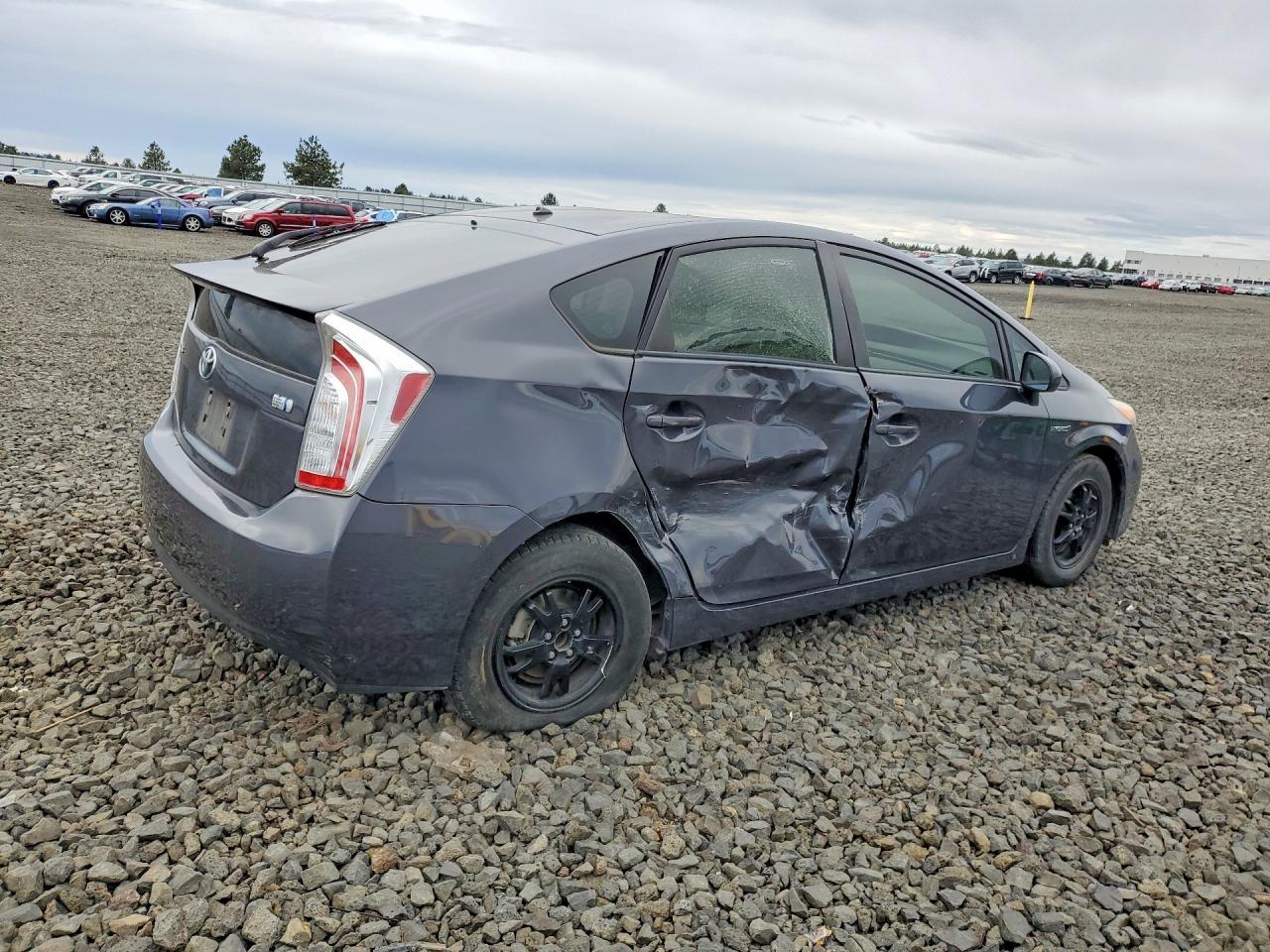 2013 TOYOTA PRIUS