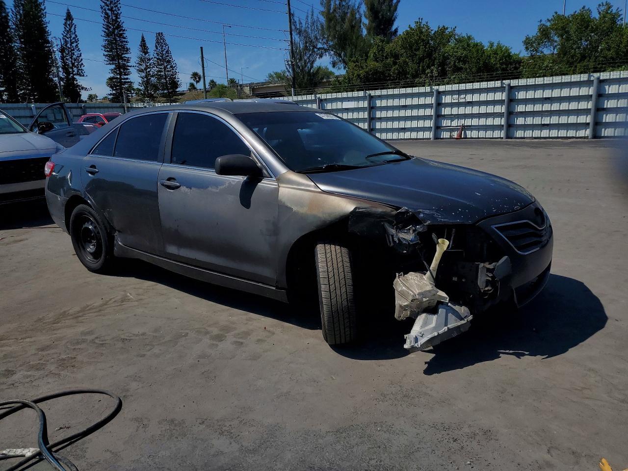 2010 TOYOTA CAMRY