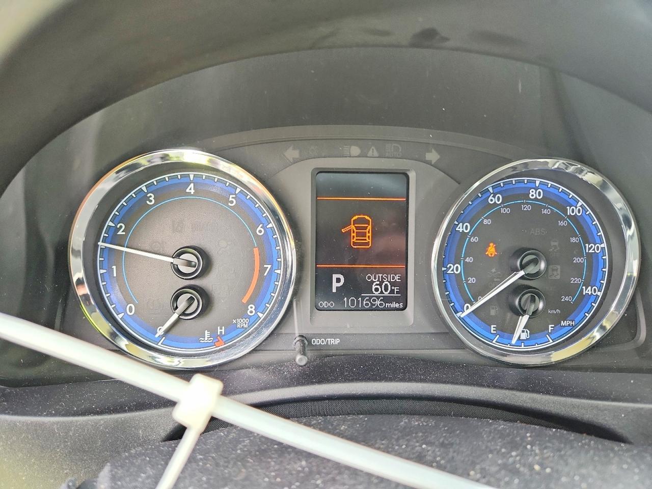 2017 TOYOTA COROLLA
